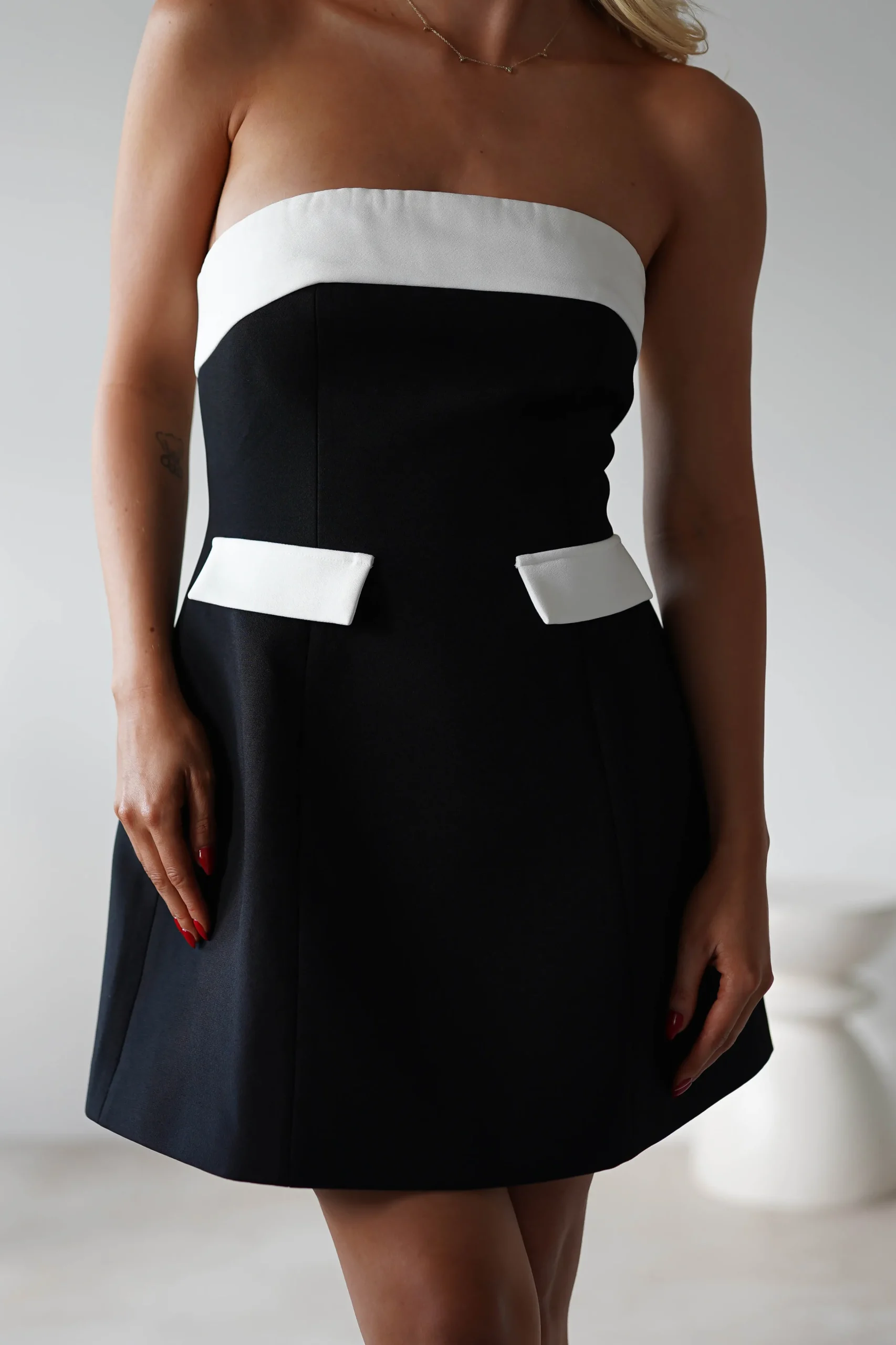 Annie Monochrom Mini Dress | Black/White