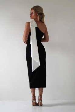 Camella Bodycon Bow Detail Midi Dress | Black