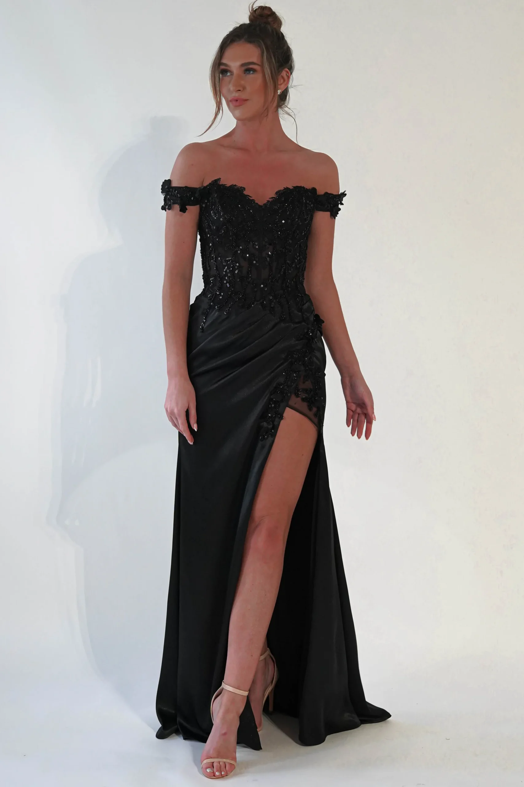 Khacy Embellished Gown | Black