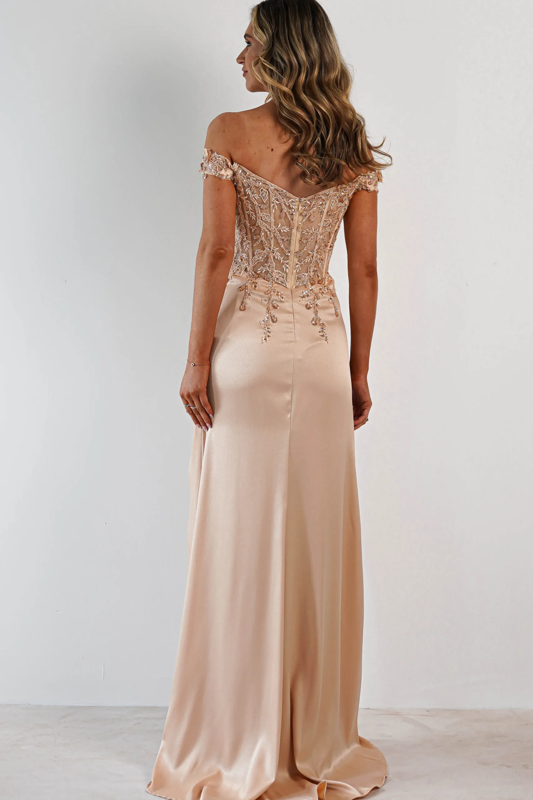 Khacy Embellished Gown | Champagne/Gold
