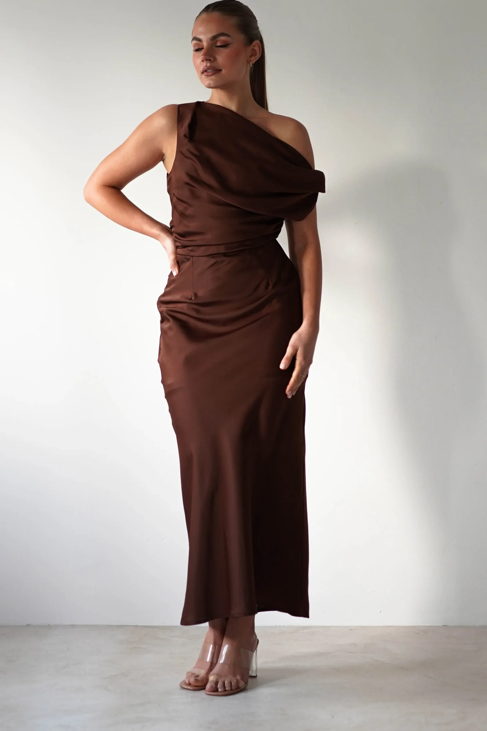 Odelle Soft Off The Shoulder Maxi | Brown