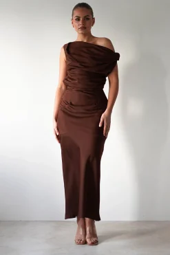 Odelle Soft Off The Shoulder Maxi | Brown