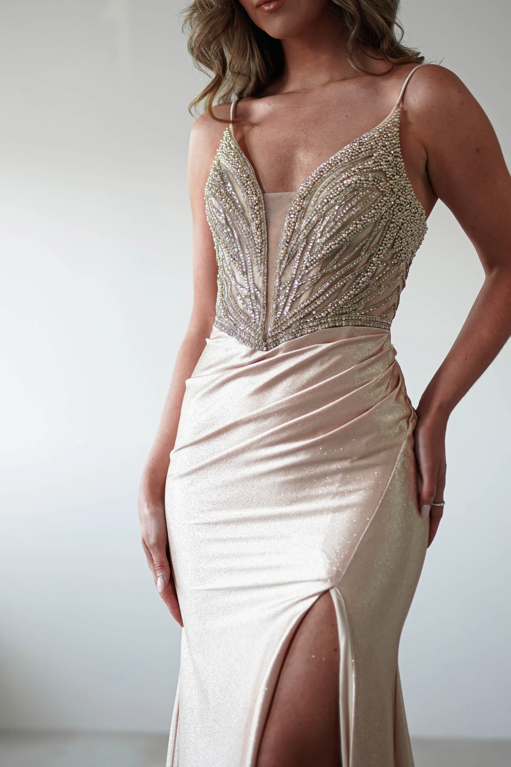 Tiah Glitter Embellished Gown | Gold