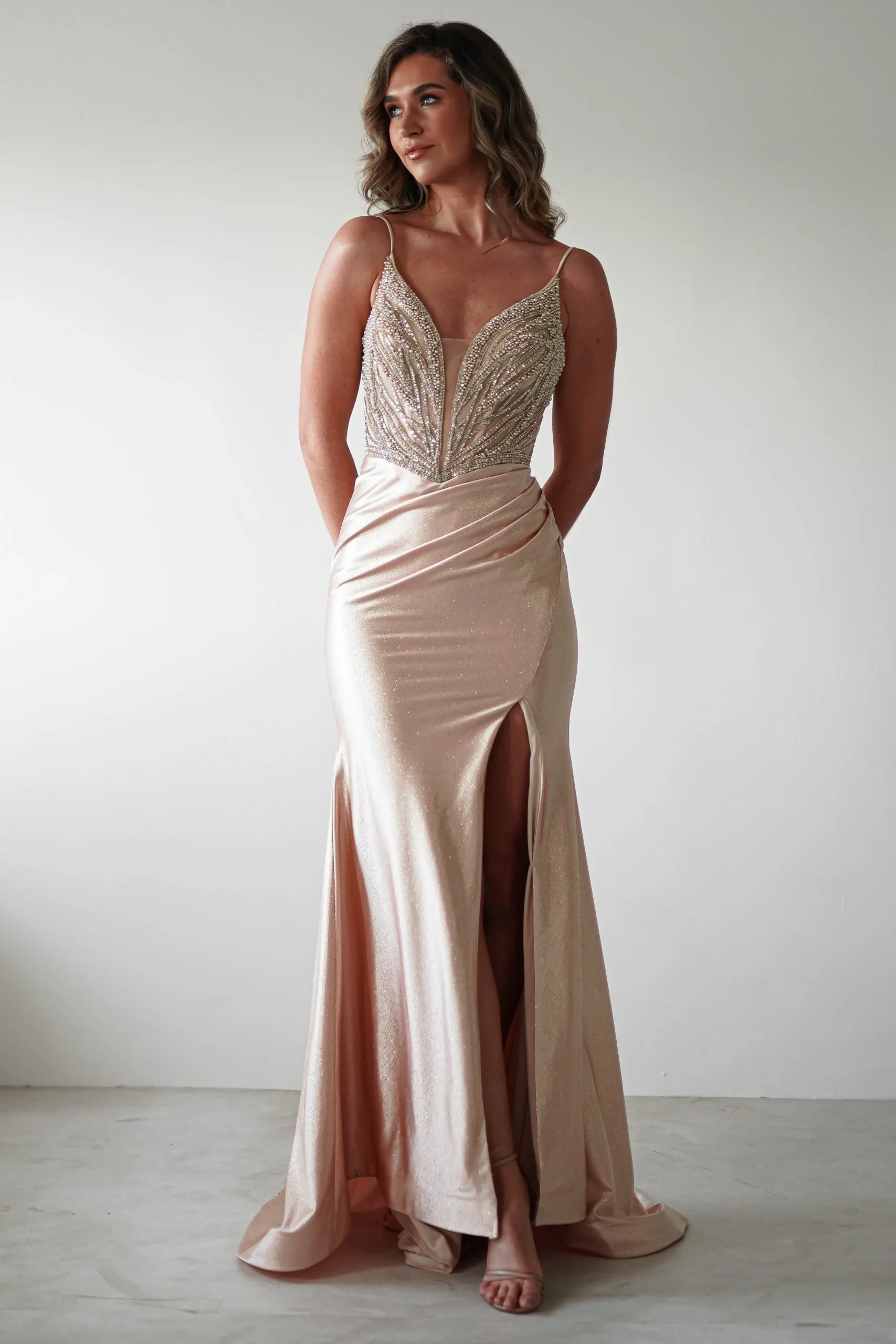 Tiah Glitter Embellished Gown | Gold